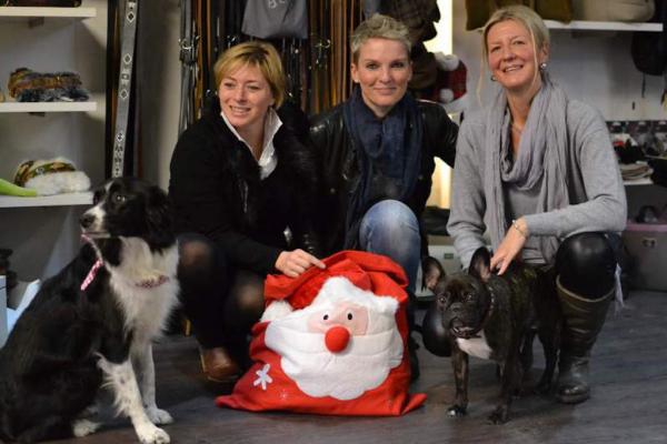 hundewerk feiert Nikolaus! feat. WauiMiaui