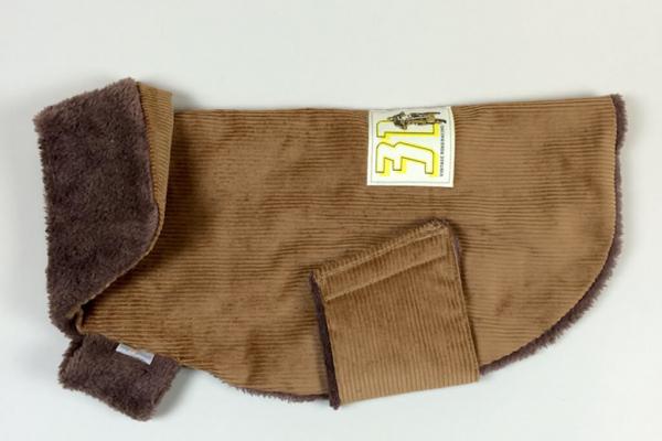 Hundemäntel von Amy & Friends